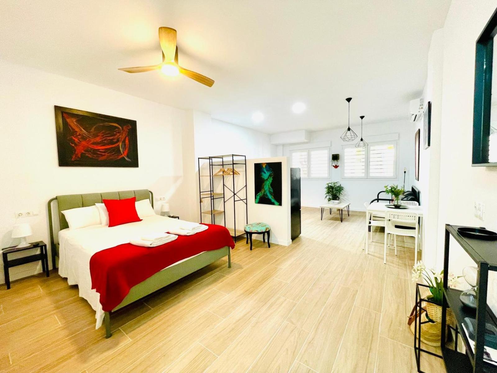 Apartment Completo Y En Málaga